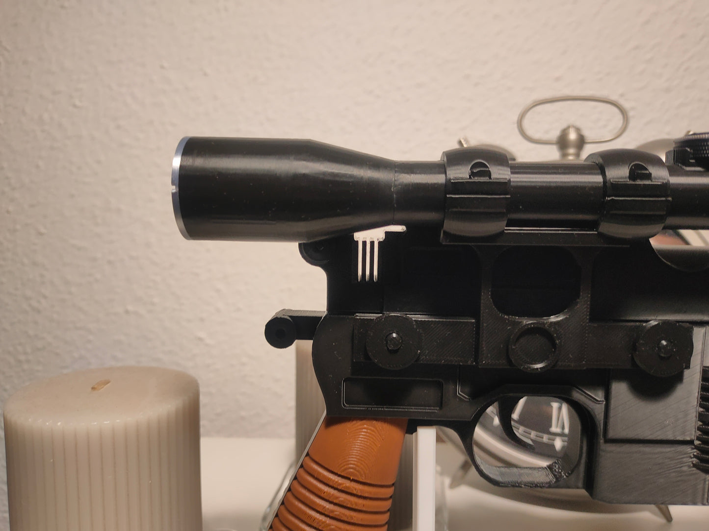 RÉPLICA BLASTER DL-44 HAN SOLO STAR WARS