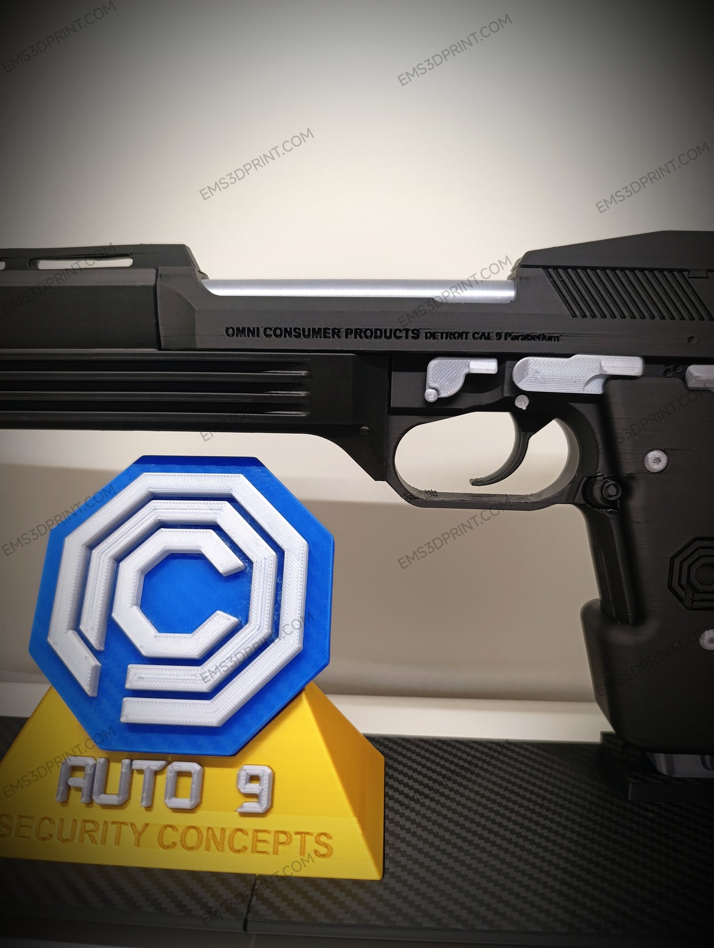 REPLICA DE EXHIBICIÓN PISTOLA AUTO 9 ROBOCOP 1987