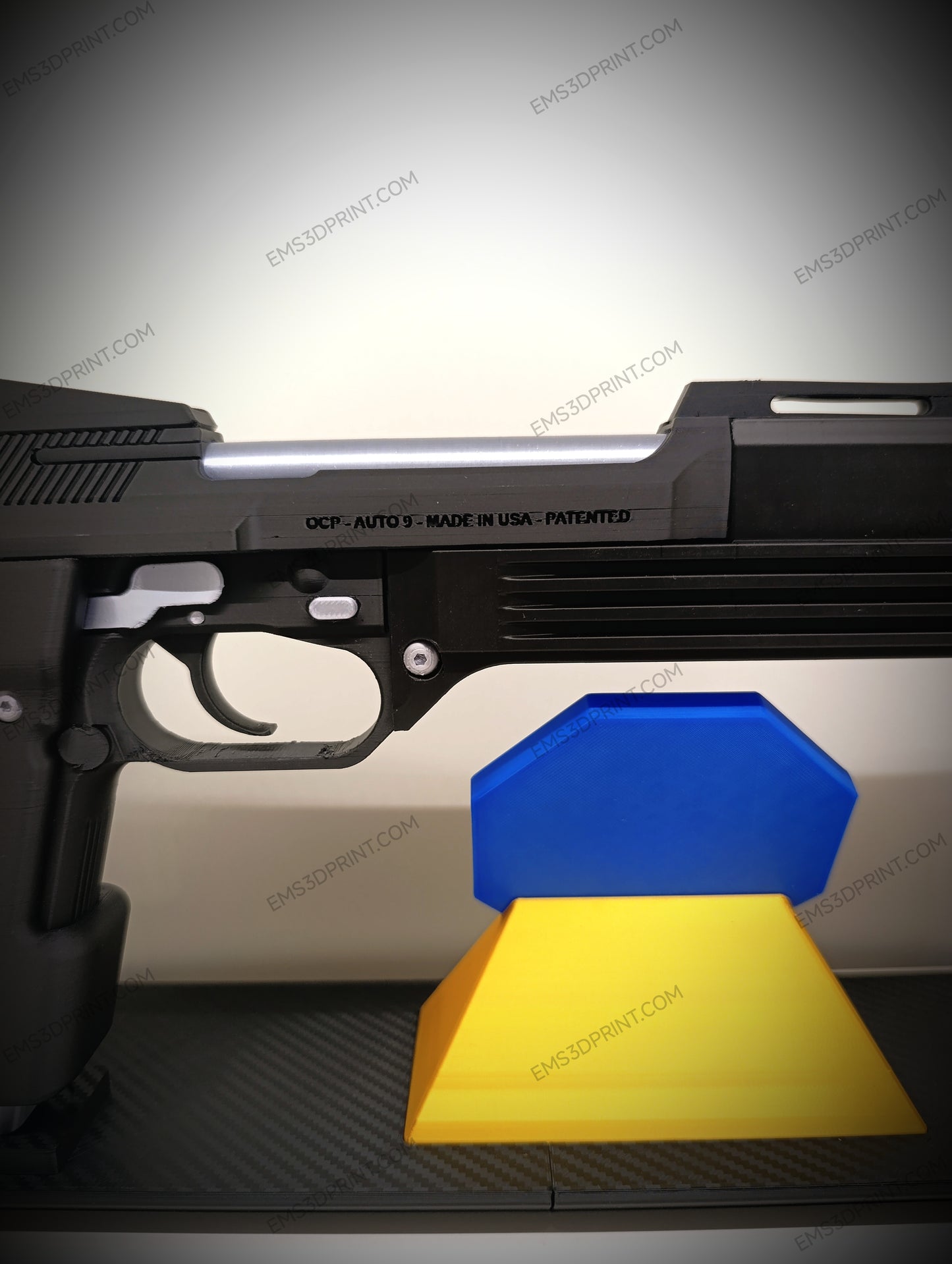 REPLICA DE EXHIBICIÓN PISTOLA AUTO 9 ROBOCOP 1987